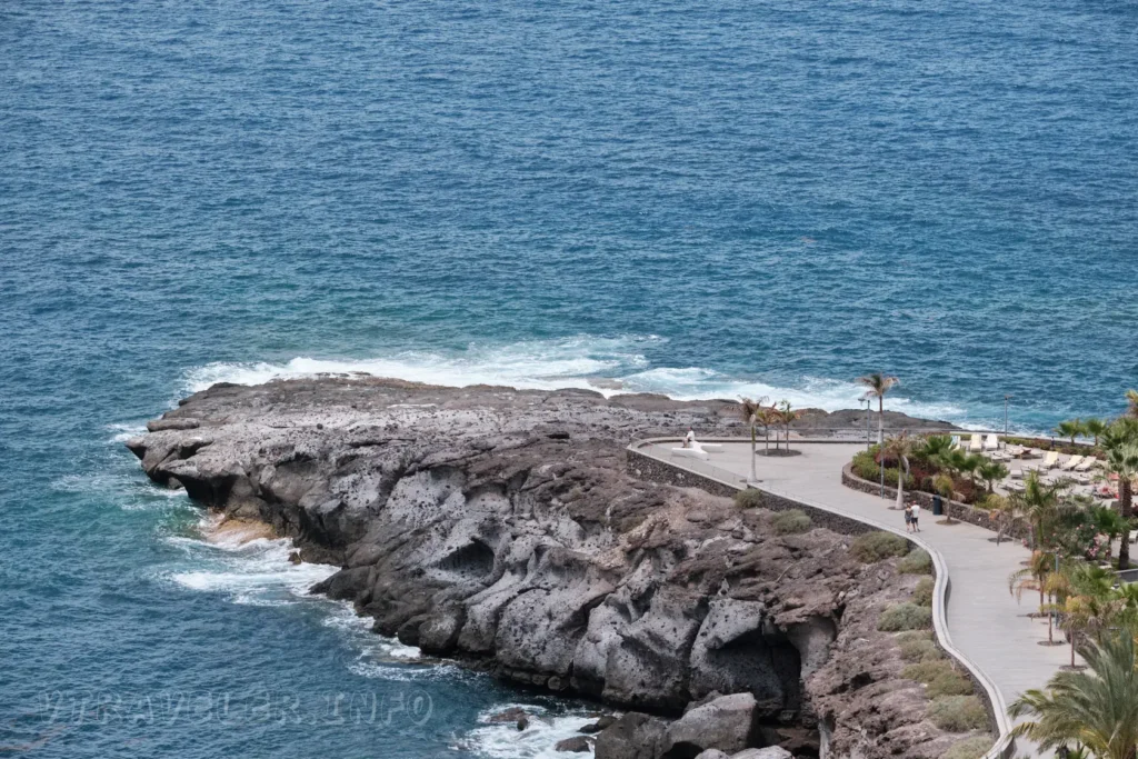 Playa Paraiso seafront promenade - Tenerie